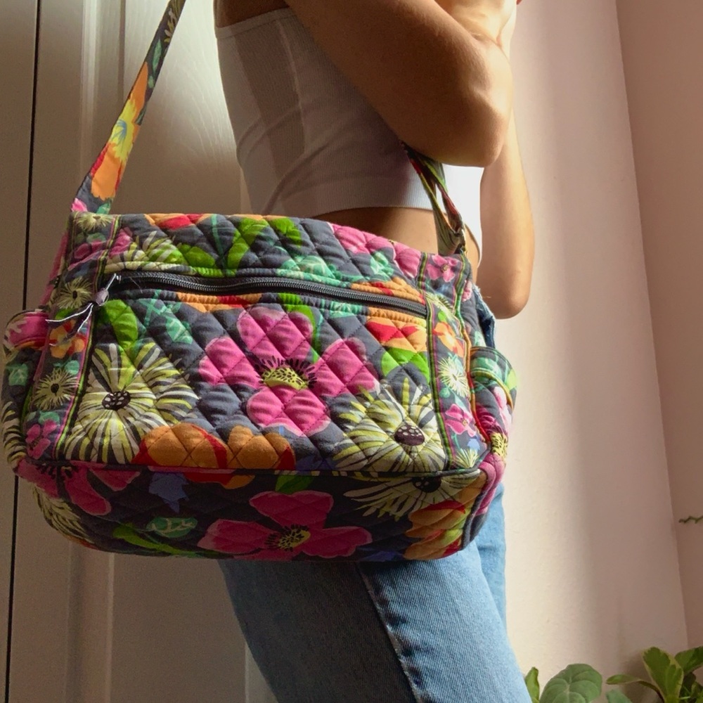 Vera Bradley floral purse